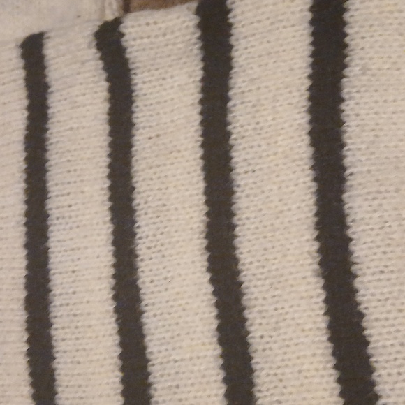 Striped sweater - Picture 5 of 7